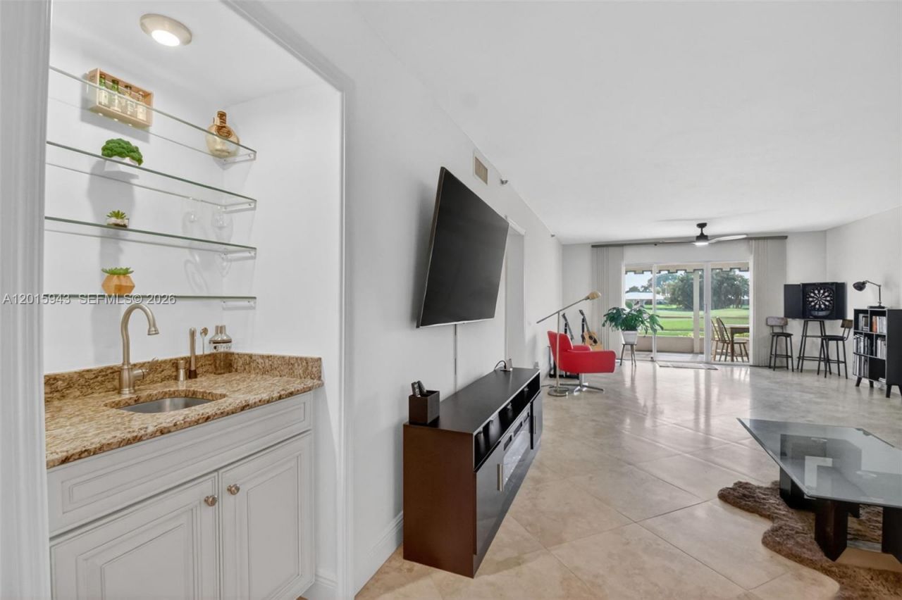 300 John F Kennedy Dr, Unit 101, Atlantis, FL 33462 Photo