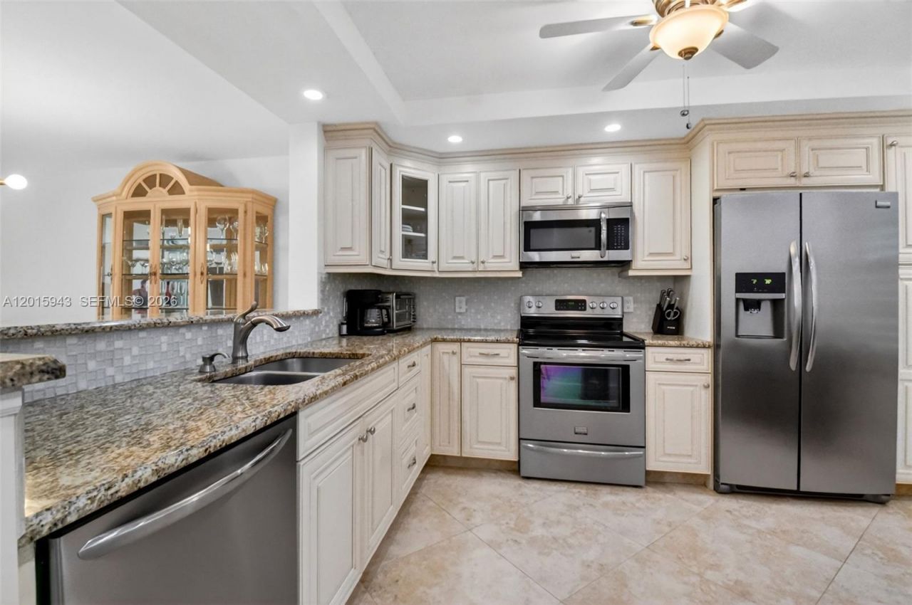 300 John F Kennedy Dr, Unit 101, Atlantis, FL 33462 Photo