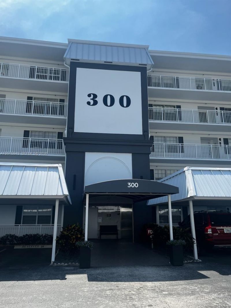 300 John F Kennedy Dr, Unit 101, Atlantis, FL 33462 Photo