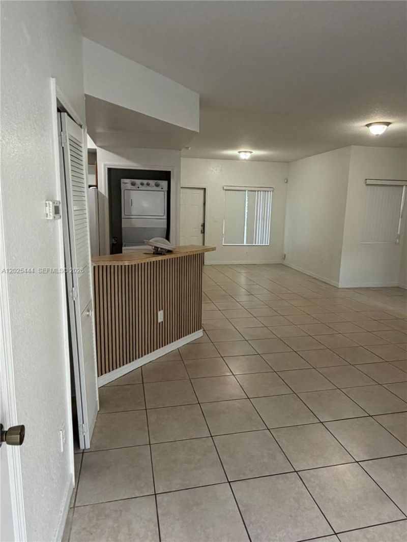 681 SW 7th St , Unit 681, Florida City, FL 33034 Photo