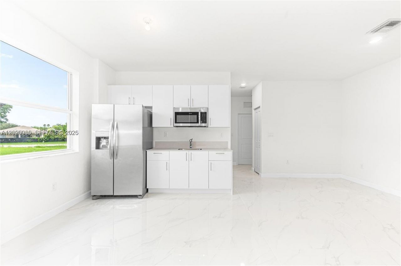 2209 SE 30th St , Unit 2, Homestead, FL 33035 Photo