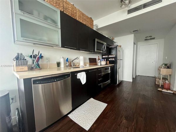 90 SW 3rd St , Unit 1705, Miami, FL 33130