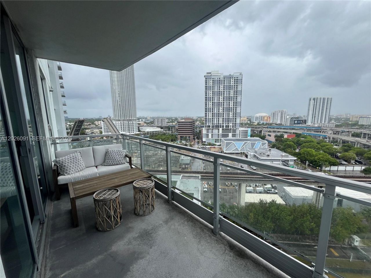 90 SW 3rd St , Unit 1705, Miami, FL 33130 Photo