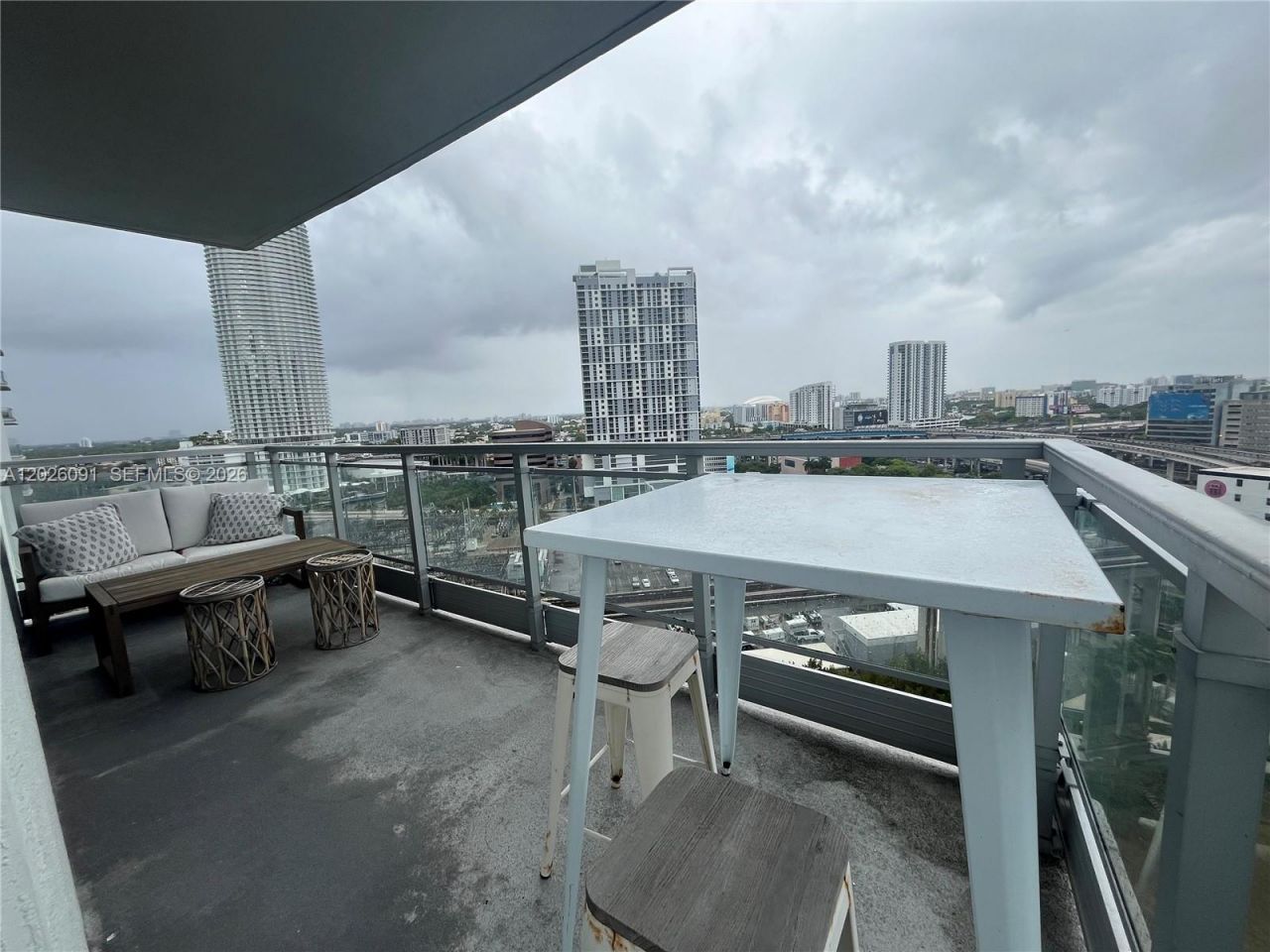 90 SW 3rd St , Unit 1705, Miami, FL 33130 Photo