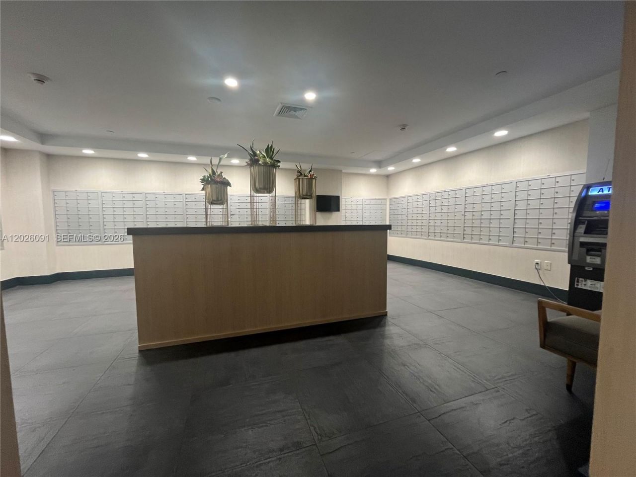 90 SW 3rd St , Unit 1705, Miami, FL 33130 Photo