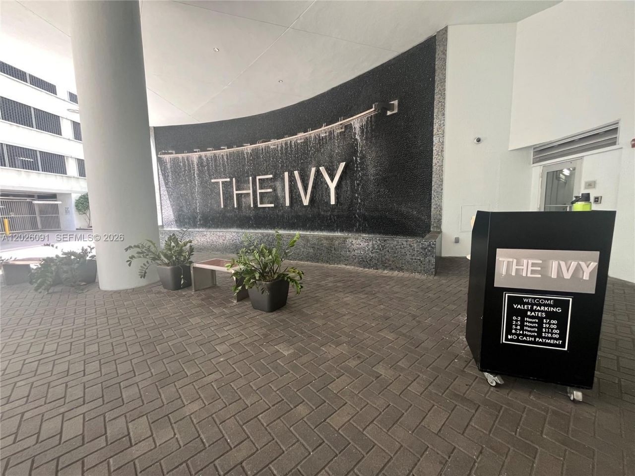 90 SW 3rd St , Unit 1705, Miami, FL 33130 Photo