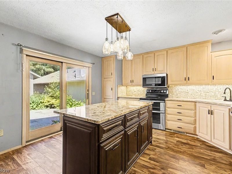 13192 Olympus Way , Strongsville, OH 44149 Photo 13