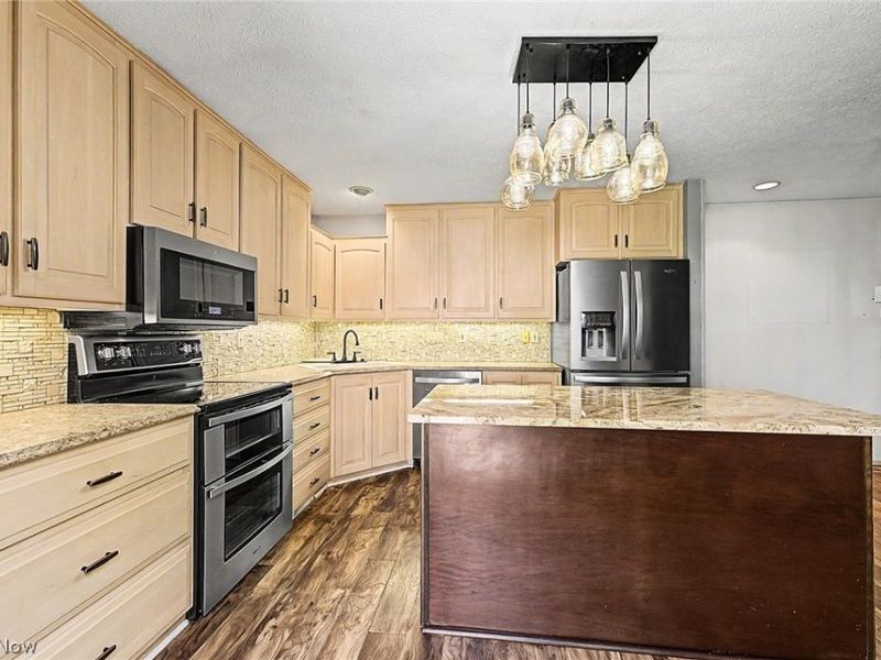 13192 Olympus Way , Strongsville, OH 44149 Photo 15