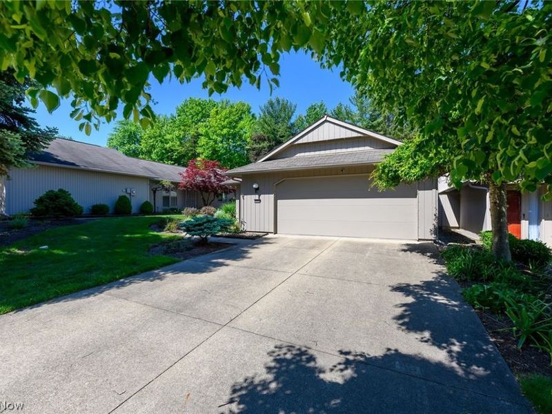 13192 Olympus Way , Strongsville, OH 44149 Photo 3
