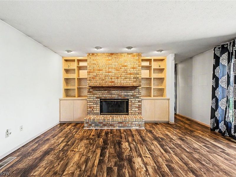 13192 Olympus Way , Strongsville, OH 44149 Photo 9
