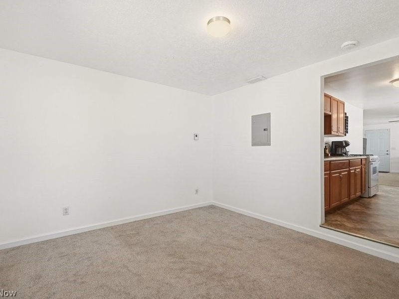 176 Clinton Avenue, Elyria, OH 44035 Photo 17