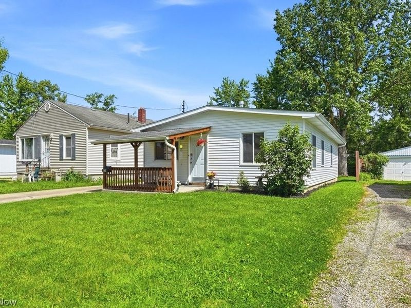 176 Clinton Avenue, Elyria, OH 44035 Photo 3