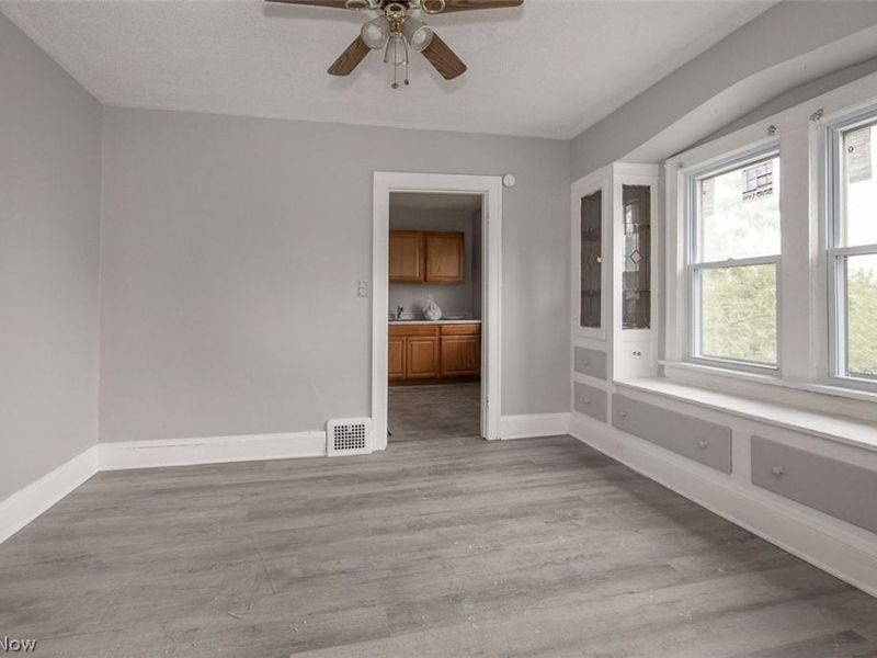 12008 Craven Avenue , Cleveland, OH 44105 Photo 25