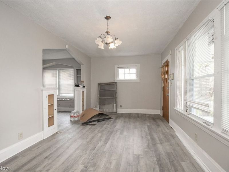 12008 Craven Avenue , Cleveland, OH 44105 Photo 4