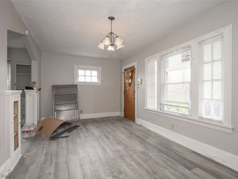 12008 Craven Avenue , Cleveland, OH 44105 Photo 5