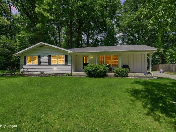 2328 Klug Drive, Fort Wayne, IN 46818