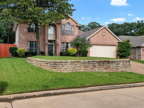 2406 Forest Park Circle, Mansfield, TX 76063