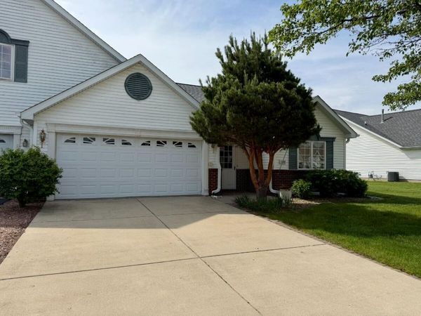 1263 W 96th Lane, Crown Point, IN 46307