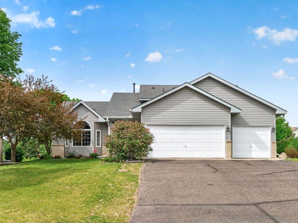 10035 Fallgold Parkway N, Brooklyn Park, MN 55443
