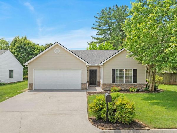 2358 Slate Valley Lane, Knoxville, TN 37923