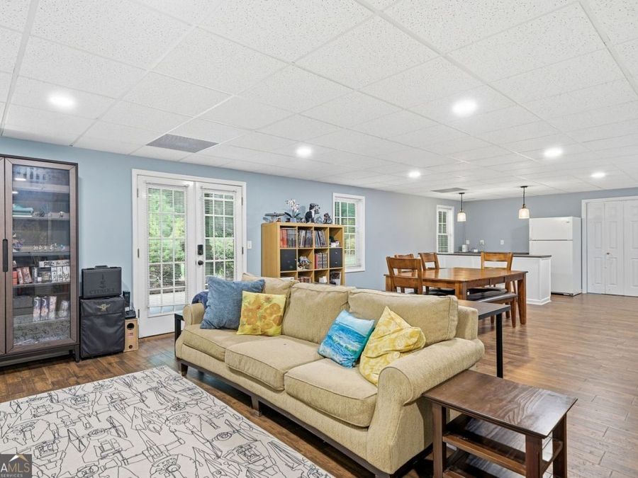 Property Image 40