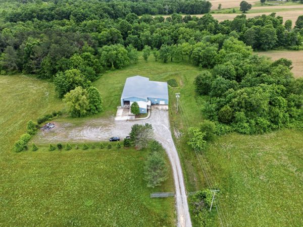 169 Greystone Dr , Crossville, TN 38571