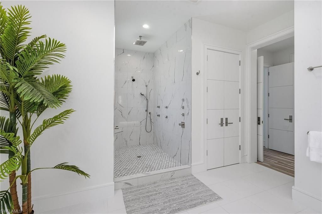 158 S Beach Dr, Marco Island, FL 34145 Photo