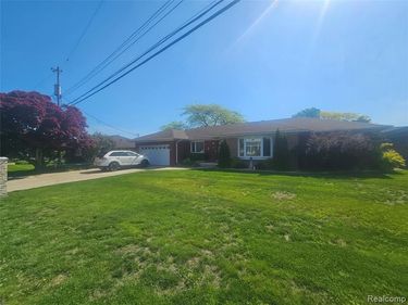 37846 Terra Mar Street, Harrison Twp, MI 48045