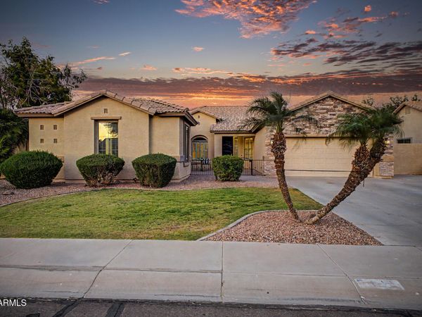 6401 S ONYX Drive, Chandler, AZ 85249