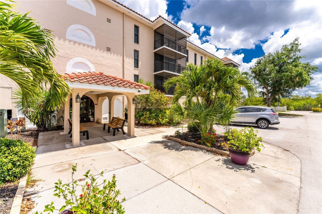 25188 Marion Avenue, Unit B103, Punta Gorda, FL 33950 Photo