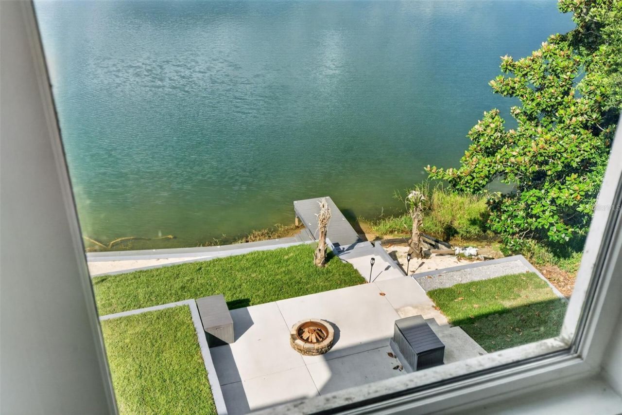 3059 S Lakeshore Court, Eustis, FL 32726 Photo