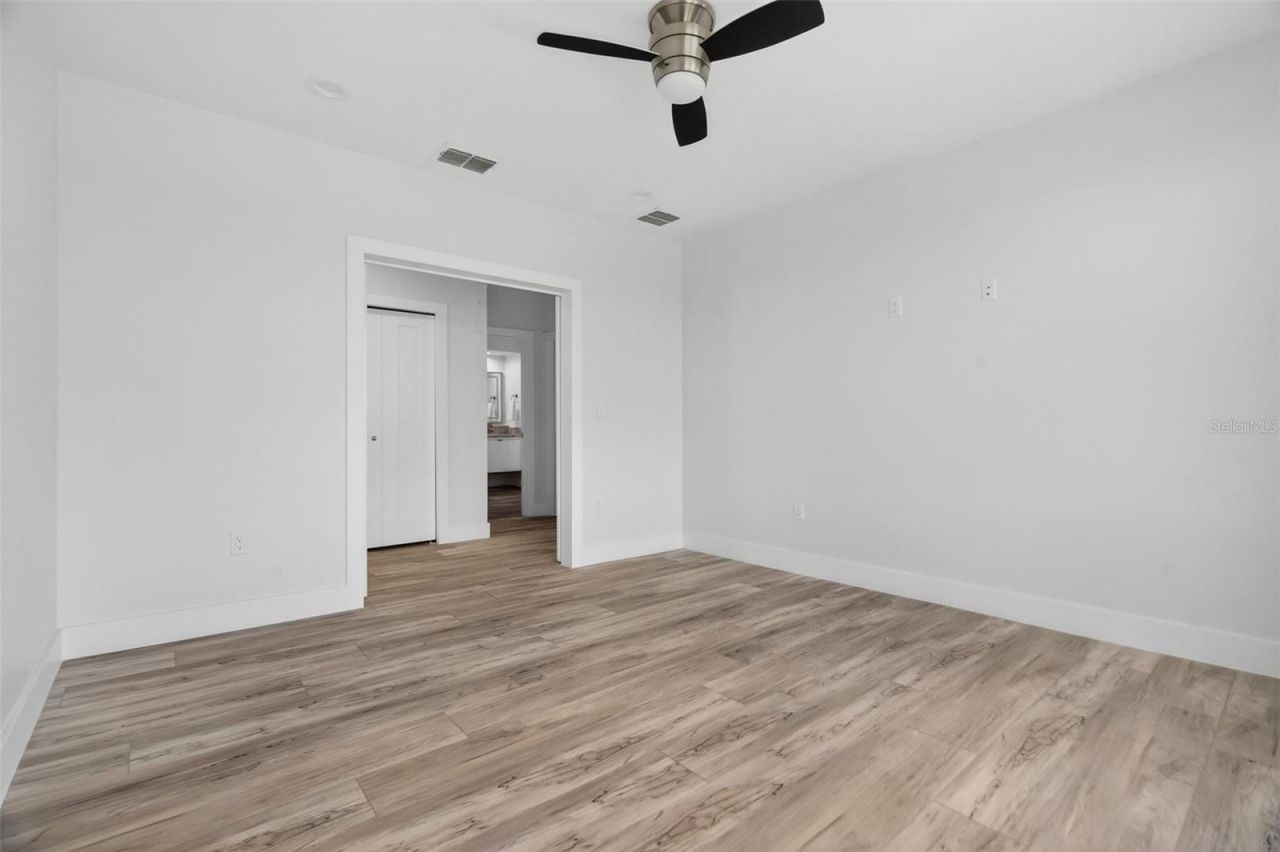 3059 S Lakeshore Court, Eustis, FL 32726 Photo