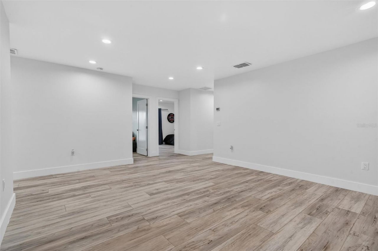 3059 S Lakeshore Court, Eustis, FL 32726 Photo