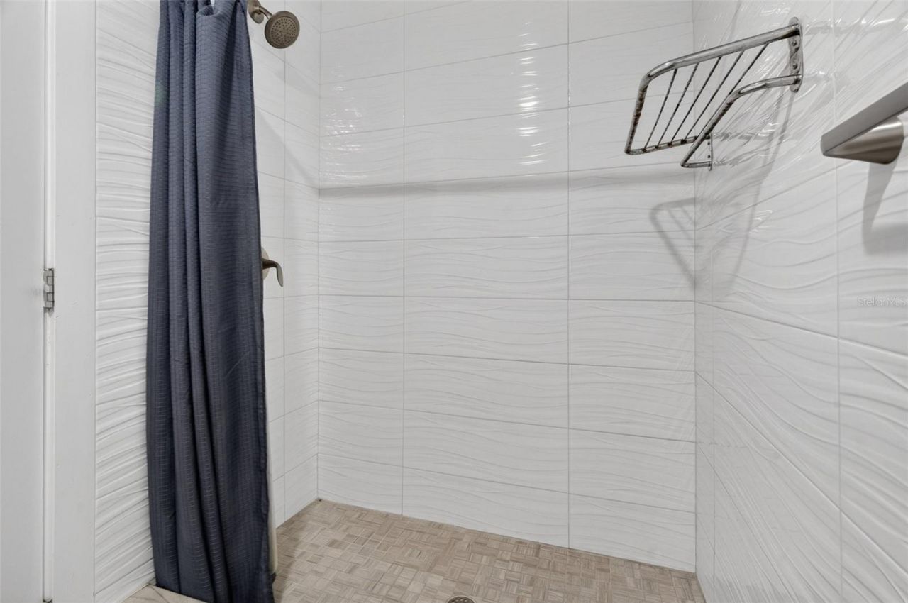 3059 S Lakeshore Court, Eustis, FL 32726 Photo