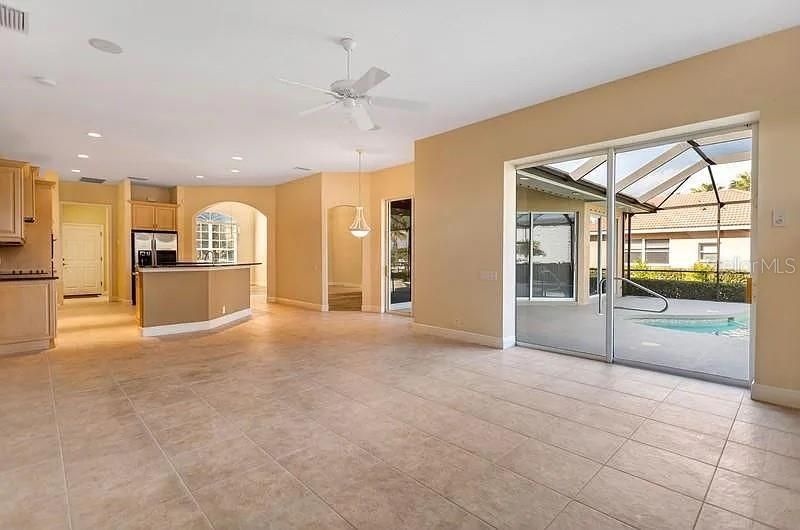 1704 Amberwynd Circle W, Palmetto, FL 34221 Photo