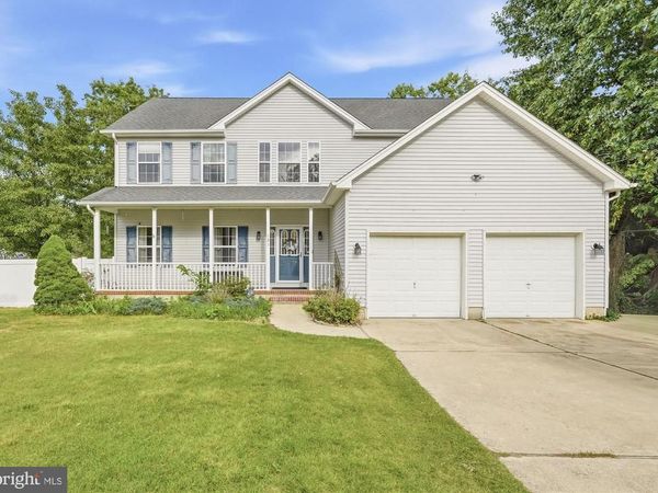 121 BARK ROAD , MANAHAWKIN, NJ 08050