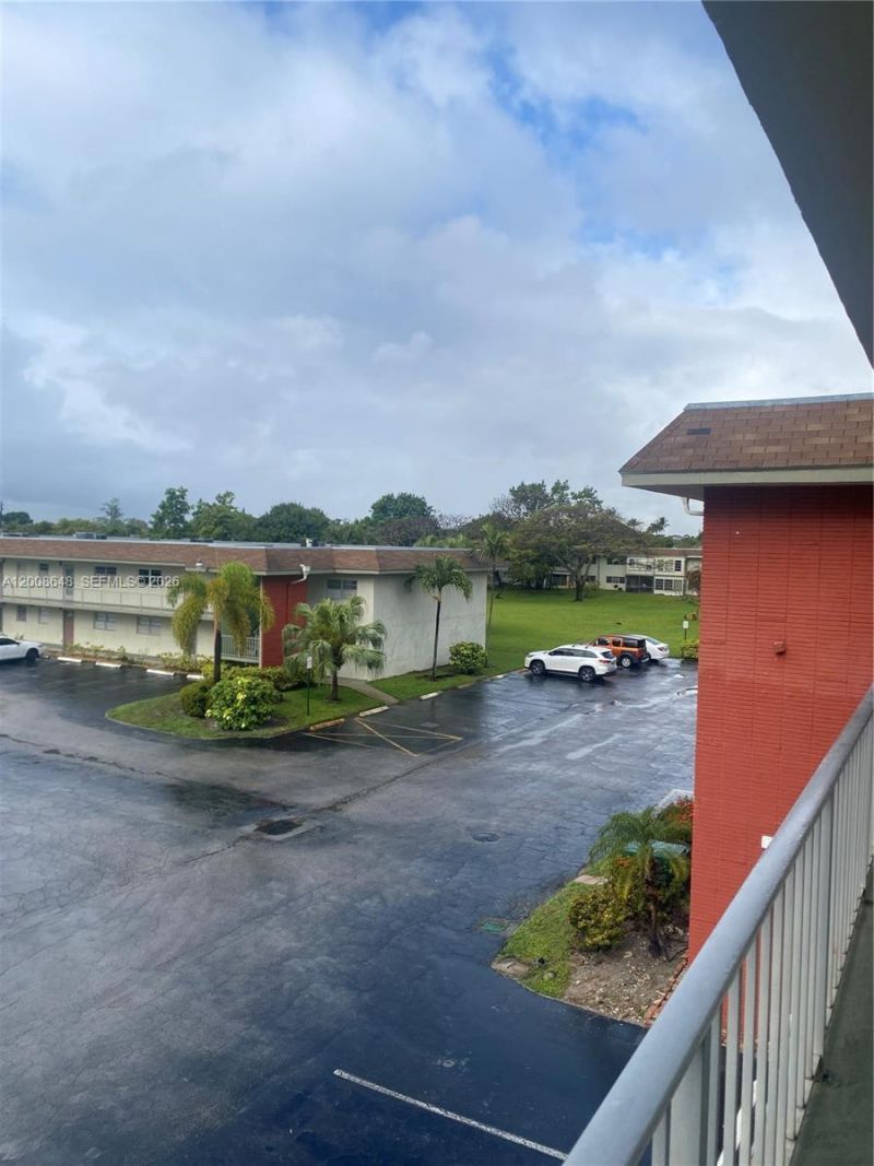 605 S State Road 7 , Unit 3F, Margate, FL 33068 Photo