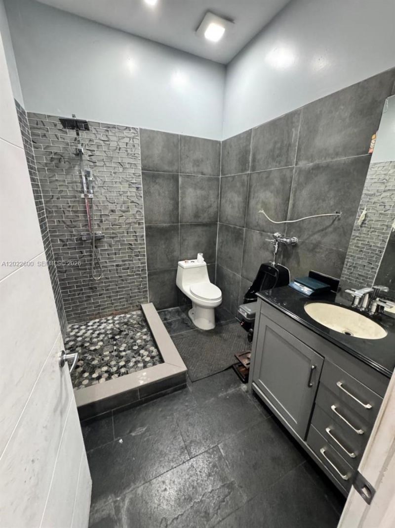 12390 NW 106th Ct , Unit 12390, Medley, FL 33178 Photo