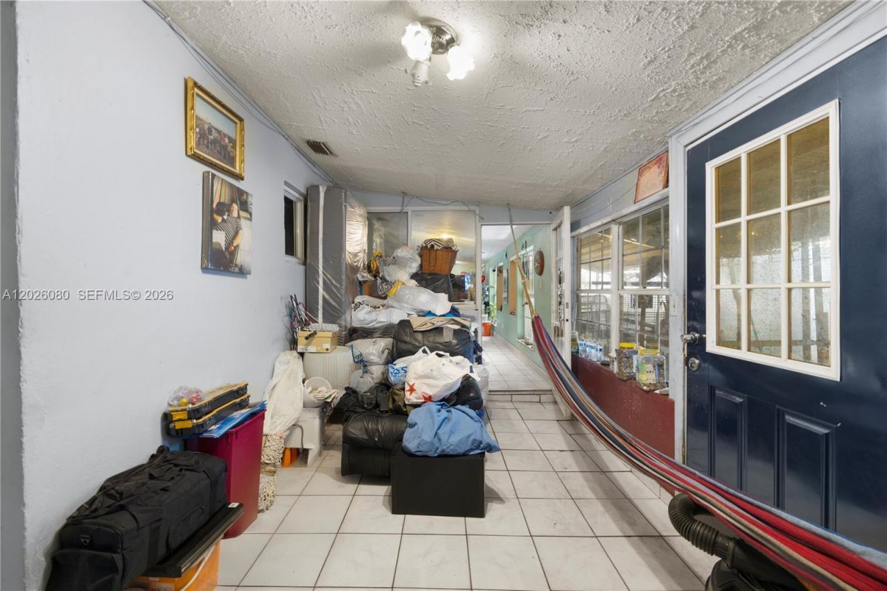 1975 SW 41st Ave, Fort Lauderdale, FL 33317 Photo