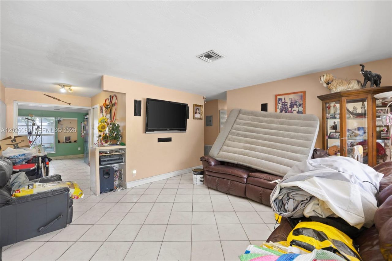 1975 SW 41st Ave, Fort Lauderdale, FL 33317 Photo