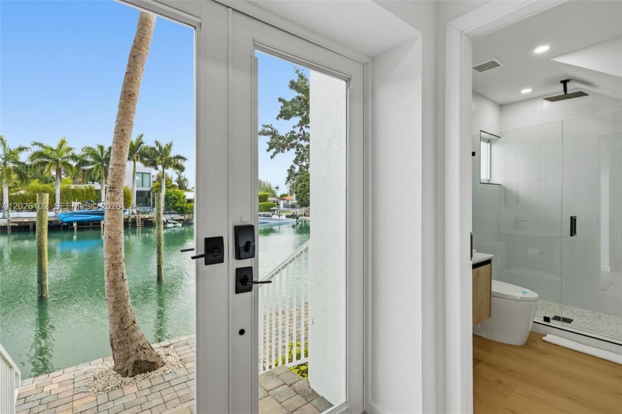 1975 Calais Dr, Unit 5, Miami Beach, FL 33141 Photo