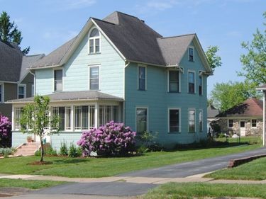 11 Park Avenue, Kane, PA 16735