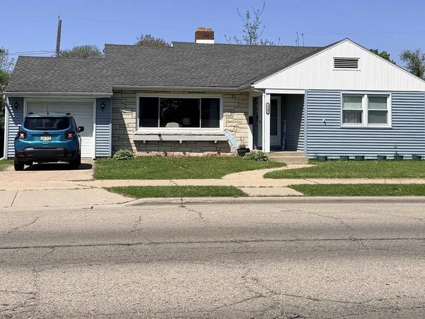 1509 PIERCE AVENUE, Marinette, WI 54143