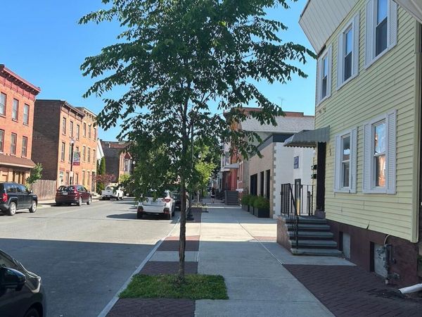 306 4th, Troy, NY 12180