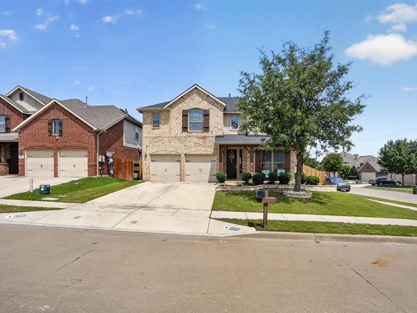 5900 Paddlefish Drive , Fort Worth, TX 76179