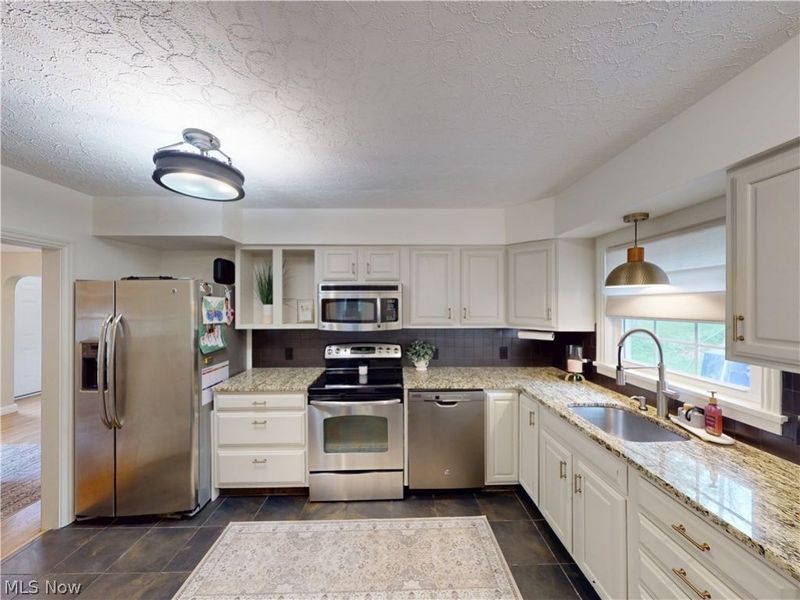 3695 Mogadore Road , Mogadore, OH 44260 Photo 17