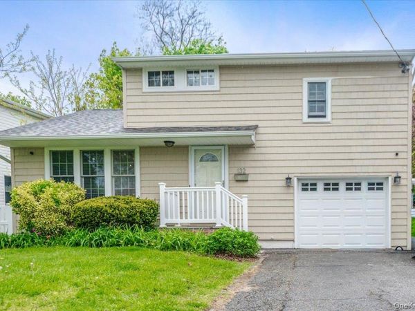 132 Litchfield Avenue , Babylon, NY 11702