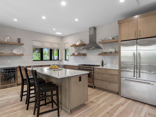 10821 Blossom Road, Eden Prairie, MN 55347