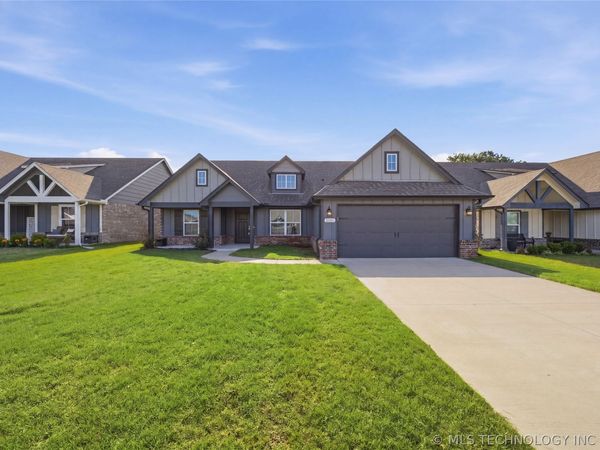 10113 S 233rd East Place , Broken Arrow, OK 74014