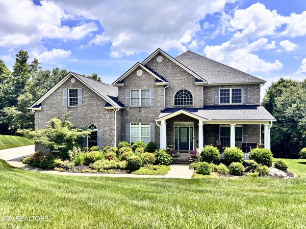 712 Whispering Hills Lane, Knoxville, TN 37934